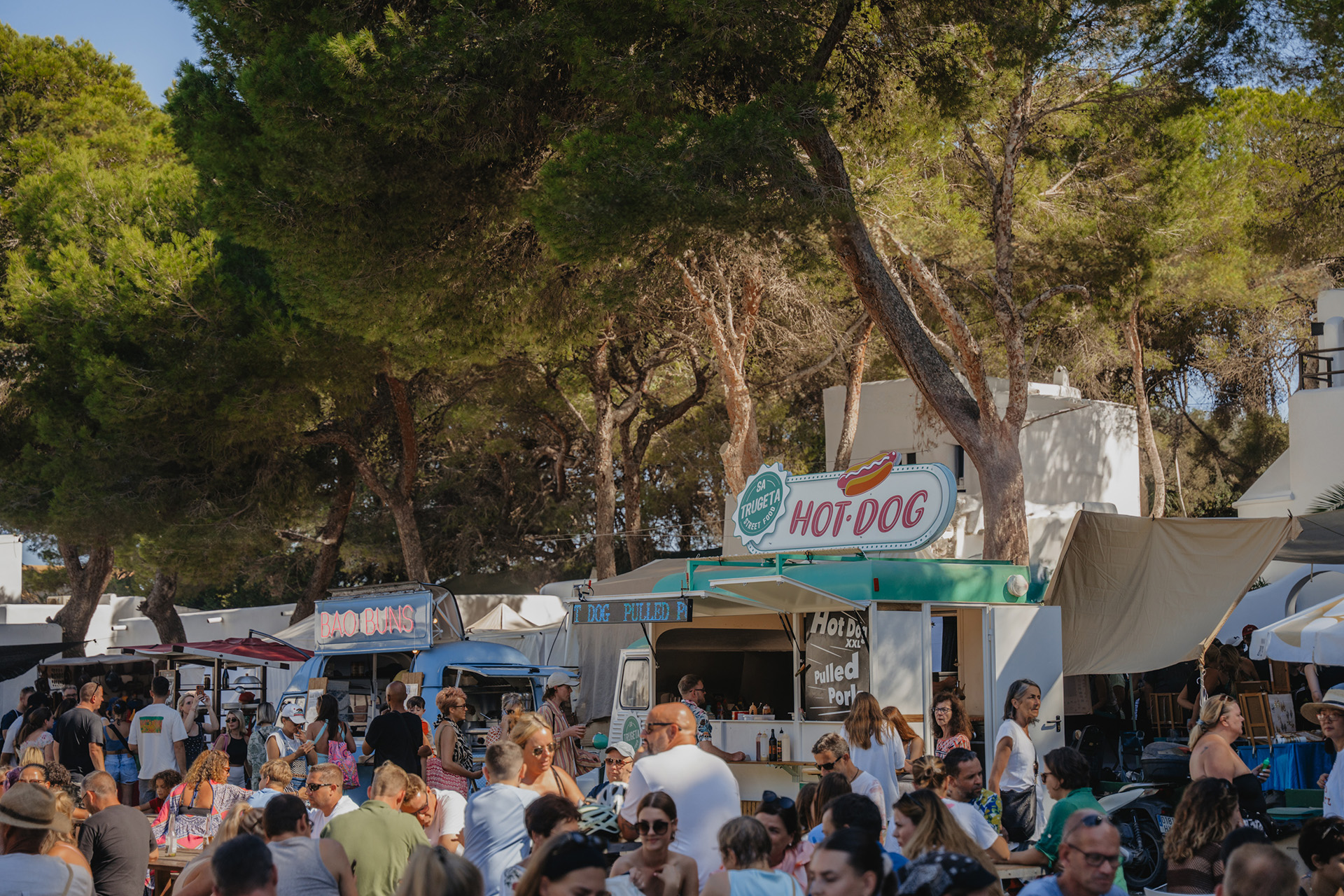 Food Trucks Hippy Market Punta Arabí