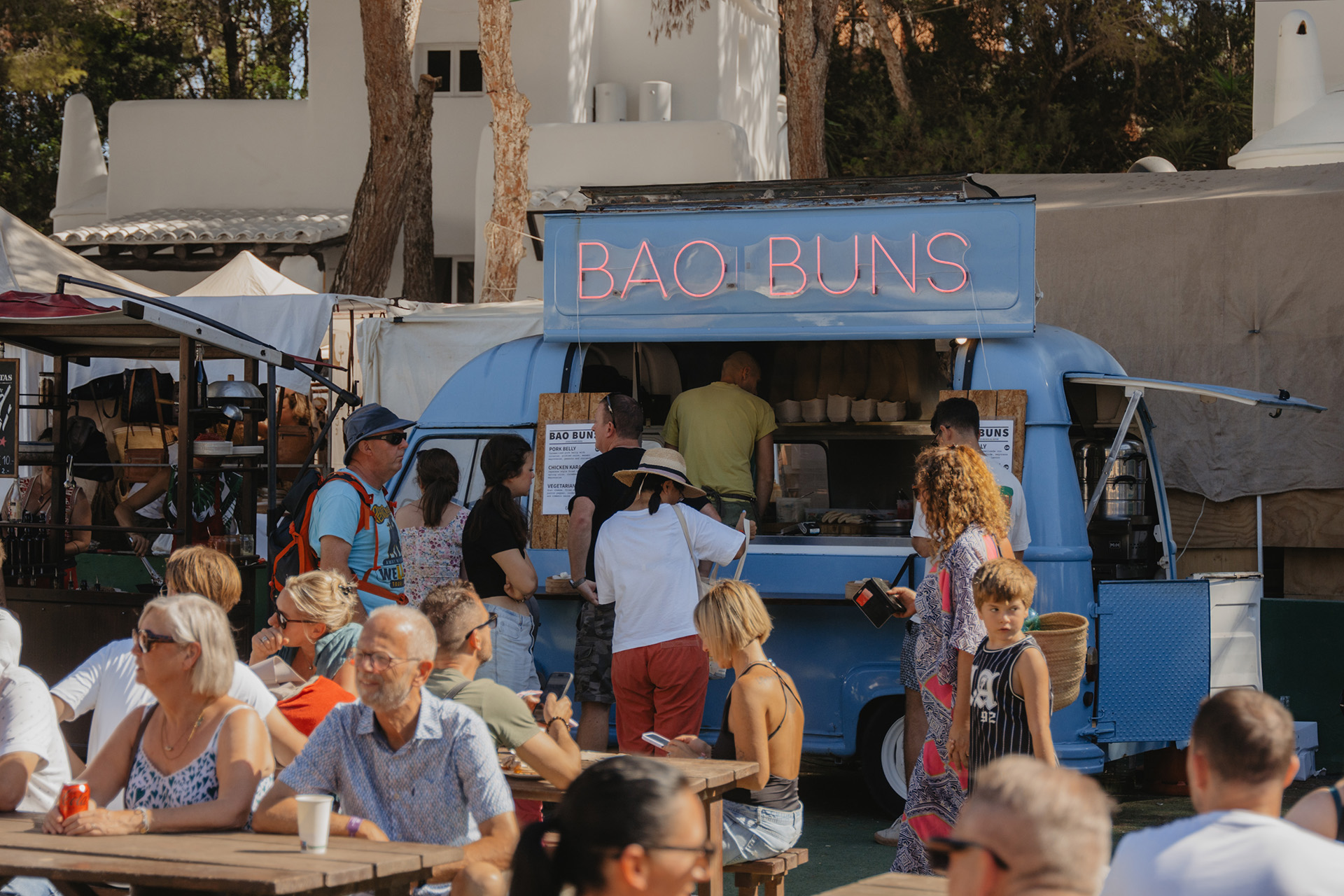 Food Trucks Hippy Market Punta Arabí