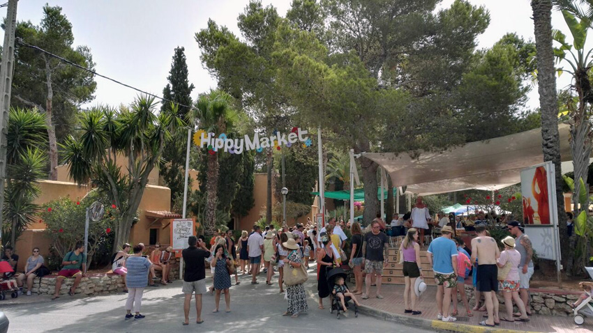 Mercadillo de Es Canar (Hippy Market de Punta Arabí) » IBIZAISLA.ES
